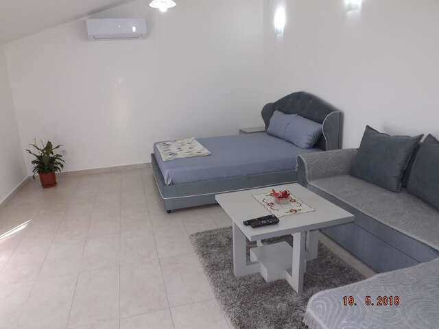 Апартаменты Raj Котор-8